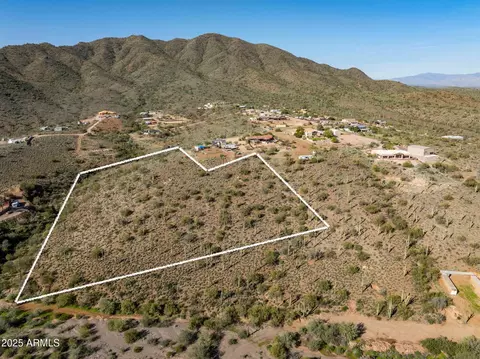 437 N Nn N 11th Ave #-, New River, AZ 85087