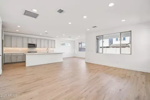 Living - 10450 E Upton Ave, Mesa, AZ 85212 photo 1 of 3