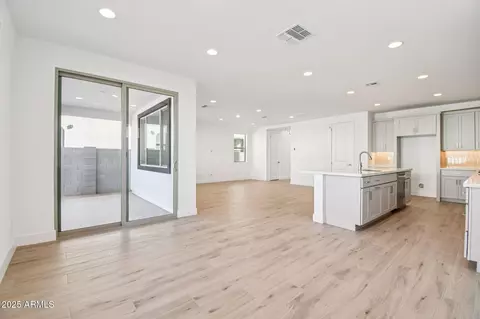 Living - 10450 E Upton Ave, Mesa, AZ 85212 photo 3 of 3