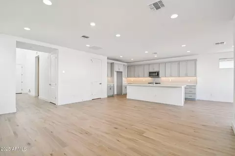 Living - 10450 E Upton Ave, Mesa, AZ 85212 photo 2 of 3
