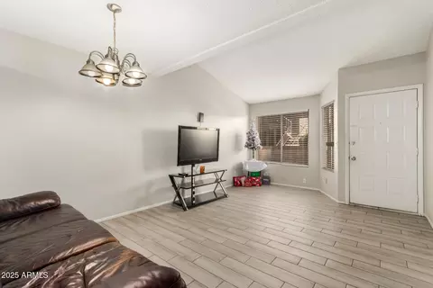 4608 W Maryland Ave #127, Glendale, AZ 85301
