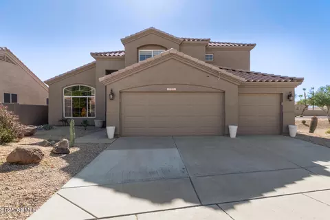 1721 W South Fork Dr, Phoenix, AZ 85045