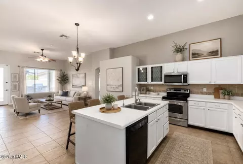 3798 S Seton Ave, Gilbert, AZ 85297
