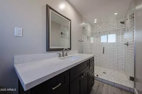 Bath - 713 E 6th Pl, Mesa, AZ 85203 photo 5 of 5