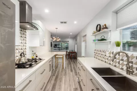 Kitchen - 1328 E Weldon Ave, Phoenix, AZ 85014 photo 3 of 3