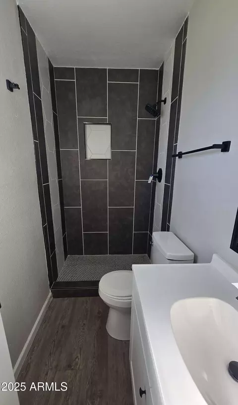 Bath - 331 E Pierce St, Tempe, AZ 85288 photo 1 of 4