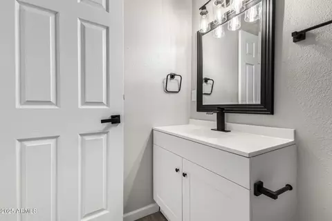 Bath - 331 E Pierce St, Tempe, AZ 85288 photo 3 of 4