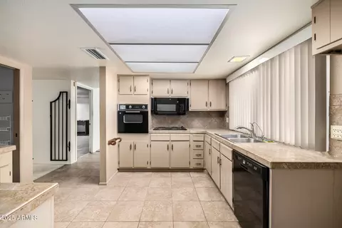 Kitchen - 1948 E Pegasus Dr, Tempe, AZ 85283 photo 1 of 3