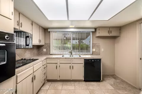 Kitchen - 1948 E Pegasus Dr, Tempe, AZ 85283 photo 2 of 3