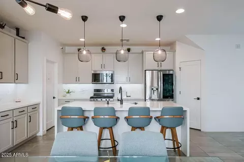 Kitchen - 25619 N 21st Ave, Phoenix, AZ 85085 photo 2 of 3