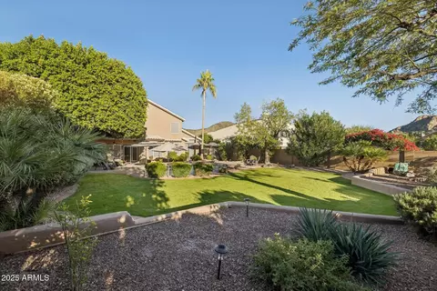 Exterior - 14268 S 12th Pl, Phoenix, AZ 85048 photo 9 of 15