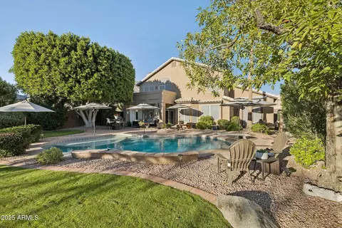 Exterior - 14268 S 12th Pl, Phoenix, AZ 85048 photo 12 of 15