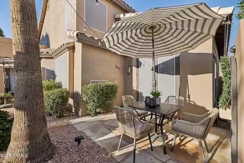 Exterior - 14268 S 12th Pl, Phoenix, AZ 85048 photo 5 of 15