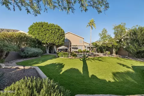 Exterior - 14268 S 12th Pl, Phoenix, AZ 85048 photo 8 of 15
