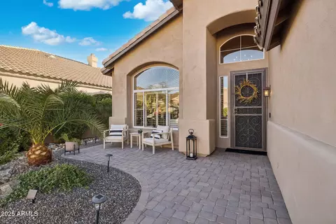 Exterior - 14268 S 12th Pl, Phoenix, AZ 85048 photo 4 of 15