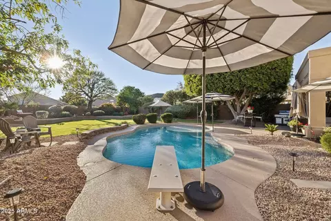 Exterior - 14268 S 12th Pl, Phoenix, AZ 85048 photo 6 of 15