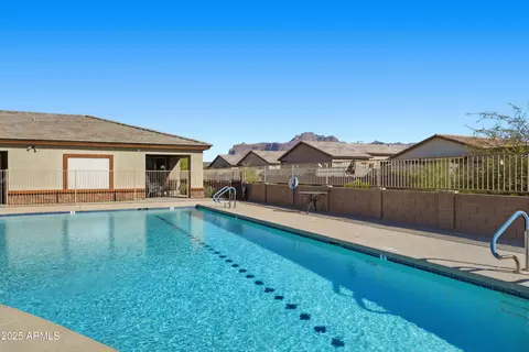 Exterior - 1815 S Hayley Rd, Apache Junction, AZ 85119 photo 8 of 9