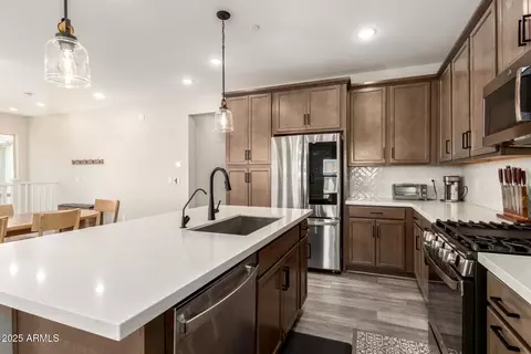 Kitchen - 759 E Lark St #202, Gilbert, AZ 85297 photo 3 of 4