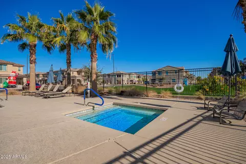 Exterior - 759 E Lark St #202, Gilbert, AZ 85297 photo 7 of 13