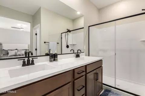 Bath - 759 E Lark St #202, Gilbert, AZ 85297 photo 1 of 2