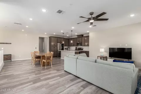 Entry Way - 759 E Lark St #202, Gilbert, AZ 85297 photo 1 of 1