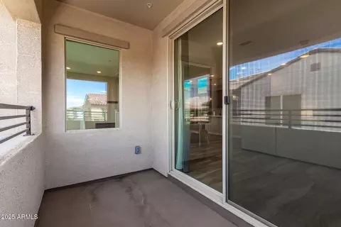 Exterior - 759 E Lark St #202, Gilbert, AZ 85297 photo 4 of 13