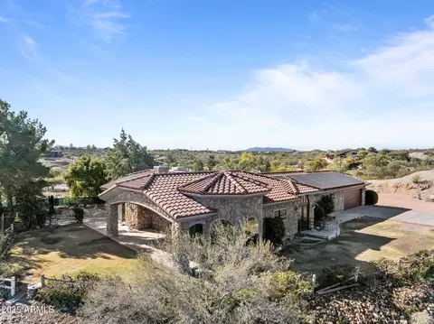 1526 W Cherokee Ln, Wickenburg, AZ 85390