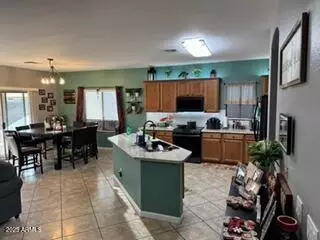 17841 W Acapulco Ln, Surprise, AZ 85388 photo 4