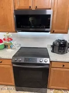 17841 W Acapulco Ln, Surprise, AZ 85388 photo 10