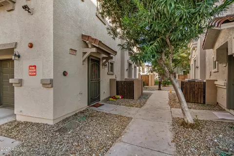 Other - 2925 E Dunbar Dr, Phoenix, AZ 85042 photo 9 of 11