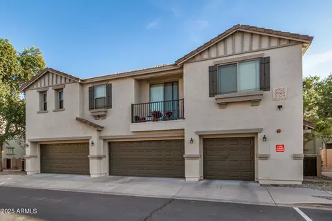 2925 E Dunbar Dr, Phoenix, AZ 85042