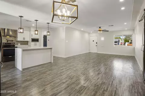 2501 E Campbell Ave, Phoenix, AZ 85016 photo 2