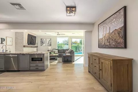 3845 E Glenrosa Ave, Phoenix, AZ 85018 photo 12