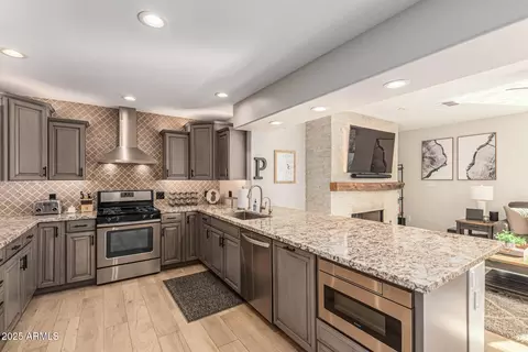 3845 E Glenrosa Ave, Phoenix, AZ 85018 photo 14