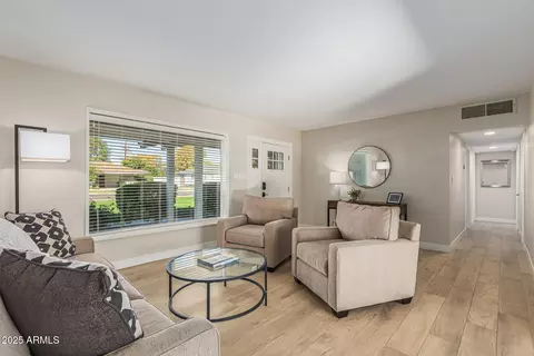 3845 E Glenrosa Ave, Phoenix, AZ 85018 photo 4