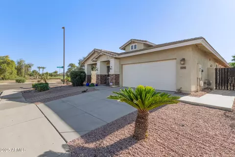 Exterior - 3295 E Castanets Dr, Gilbert, AZ 85298 photo 2 of 10