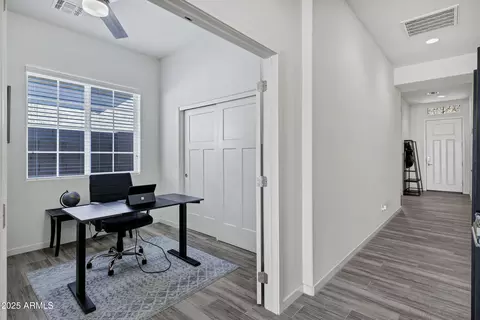 Entry Way - 10104 E Nichols Ave, Mesa, AZ 85209 photo 3 of 3