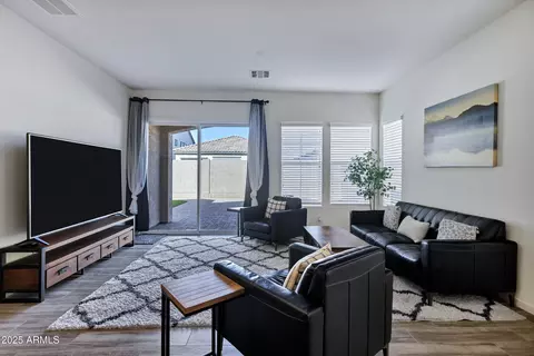 Living - 10104 E Nichols Ave, Mesa, AZ 85209 photo 4 of 5