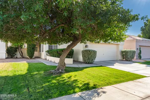 Exterior - 2109 E Mallard Ct, Gilbert, AZ 85234 photo 2 of 7
