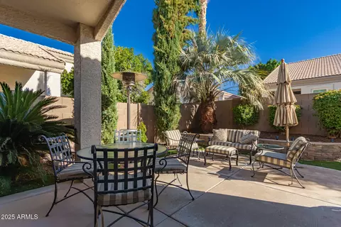 Exterior - 2109 E Mallard Ct, Gilbert, AZ 85234 photo 4 of 7