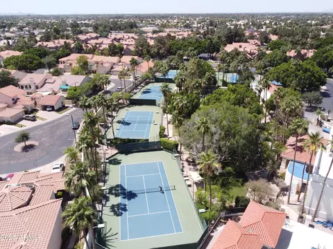 View/Area - 2109 E Mallard Ct, Gilbert, AZ 85234 photo 3 of 8