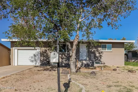 7460 W Cinnabar Ave, Peoria, AZ 85345