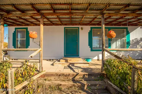 1112 N Annie Ln, Benson, AZ 85602