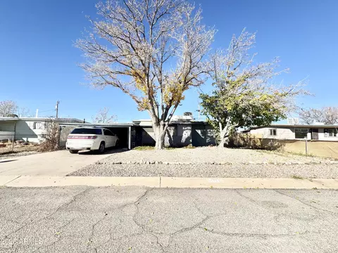 111 E Navajo St, Huachuca City, AZ 85616
