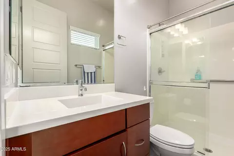 Bath - 1115 E Paseo Way, Phoenix, AZ 85042 photo 5 of 5