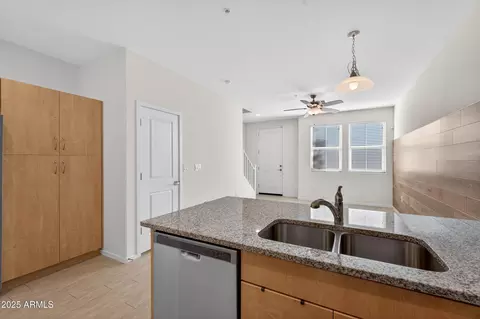Kitchen - 2349 E Hidalgo Ave, Phoenix, AZ 85040 photo 2 of 2