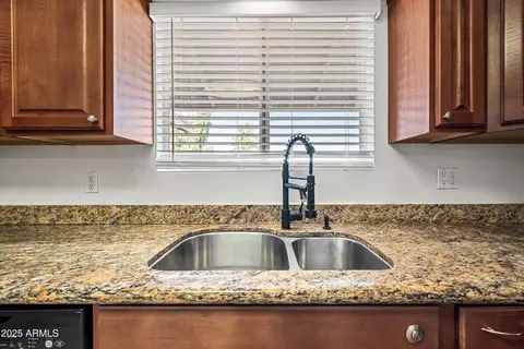 Kitchen - 3823 W Lawrence Rd, Phoenix, AZ 85019 photo 3 of 5