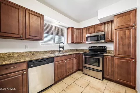 Kitchen - 3823 W Lawrence Rd, Phoenix, AZ 85019 photo 1 of 5