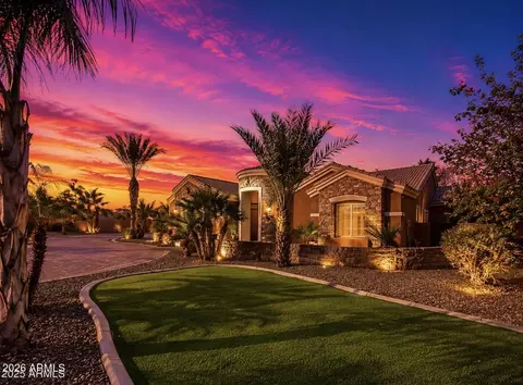 Exterior - 2218 E Brooks Farm Rd, Gilbert, AZ 85298 photo 2 of 19