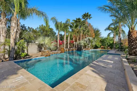 Exterior - 2218 E Brooks Farm Rd, Gilbert, AZ 85298 photo 14 of 19